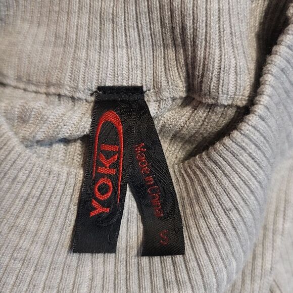 Yoki Gray Ribbed Lace Up Chest Mock Neck Long Sleeve Sweater Size Small - Picture 8 of 11